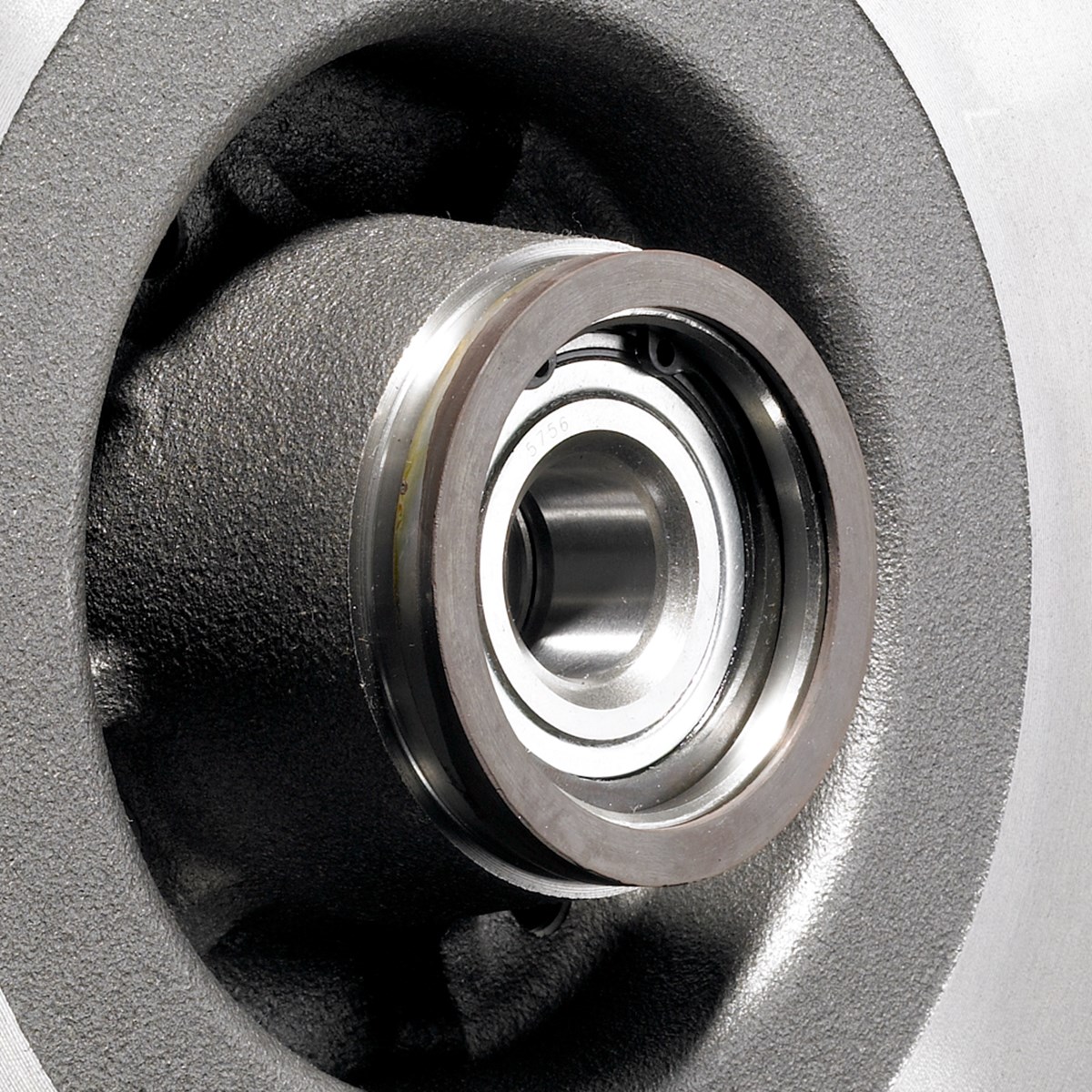 Bremsscheibe mit Radlager - Detailansicht